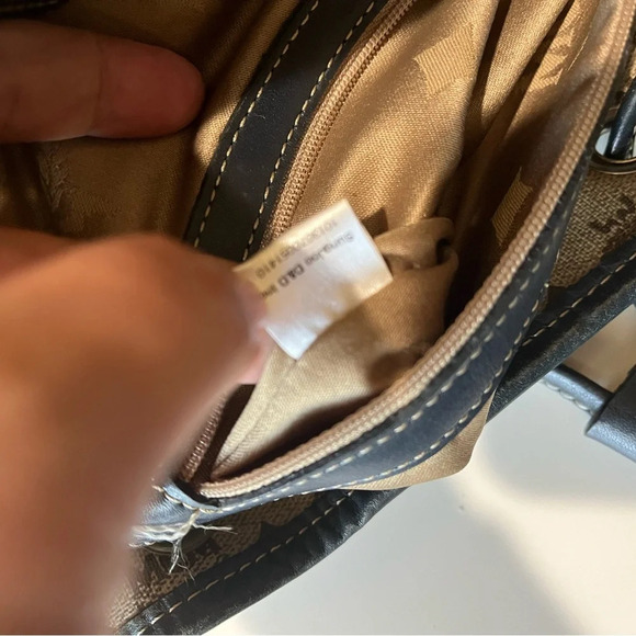 MCM DRAWSTRING HOBO - Picture 14 of 16